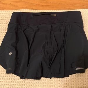 Lululemon skirt with short liner
